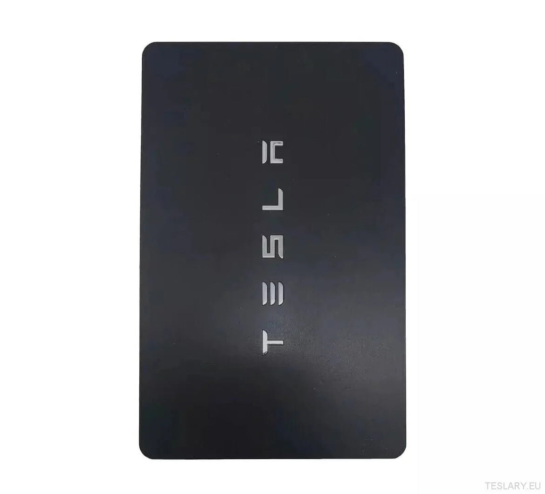 Accessoires Indispensables Tesla pour Confort Optimal