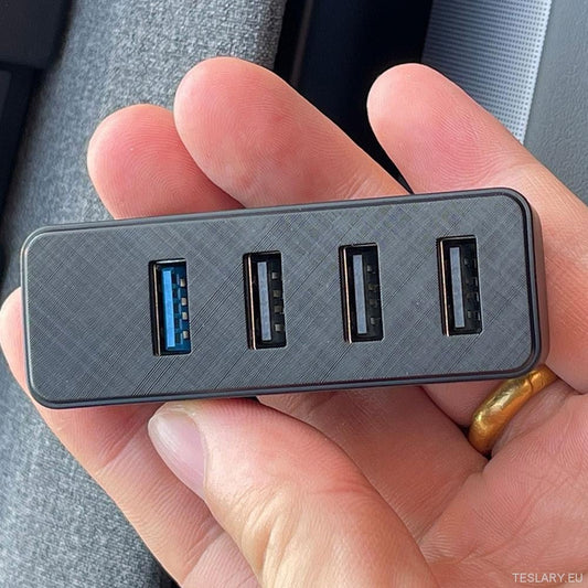 Miksi Tesla Model 3 Glove Box USB Hub on Välttämätön?