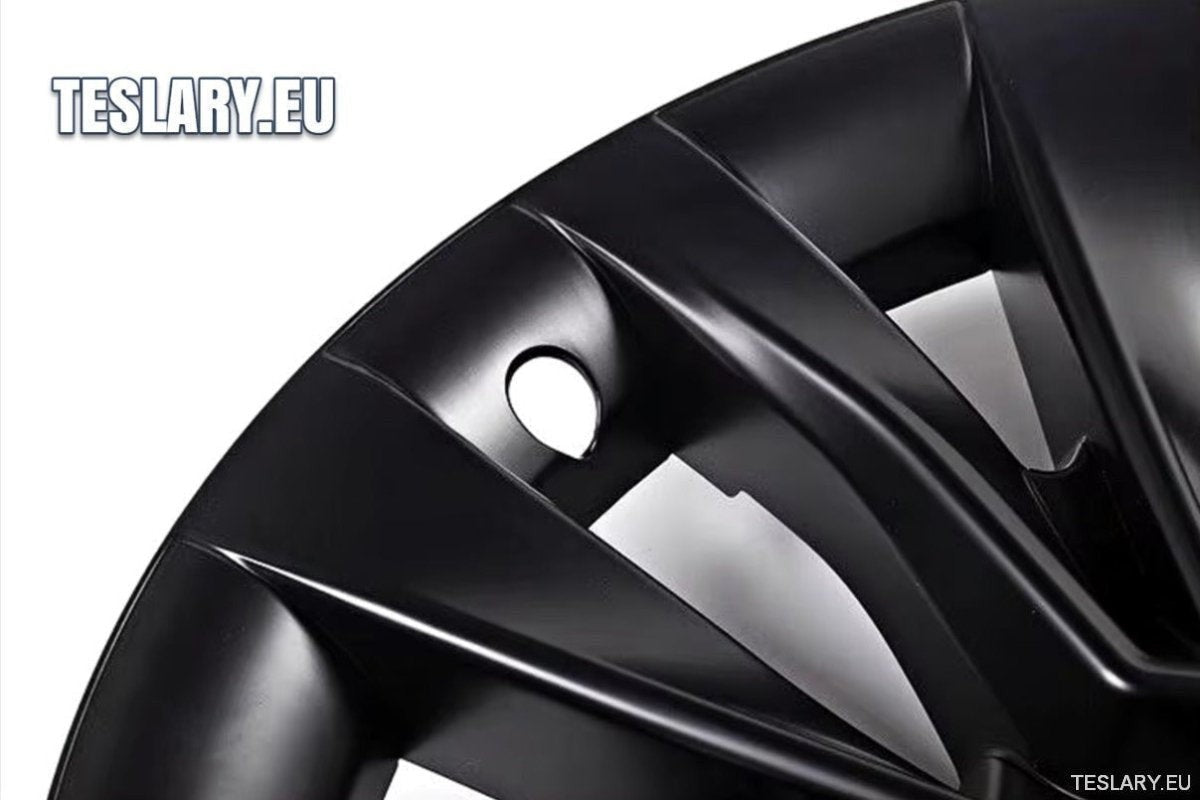 18" Tesla 3+ Highland Full Rim Nova Style Wheel Covers 