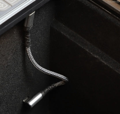 USB Expansion Hub med fysiske knappekontroller for Tesla Model 3/Y