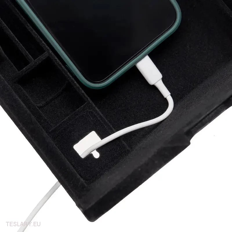 Tesla Model 3/Y Center Console Front arrangør med USB -porter og vårretur