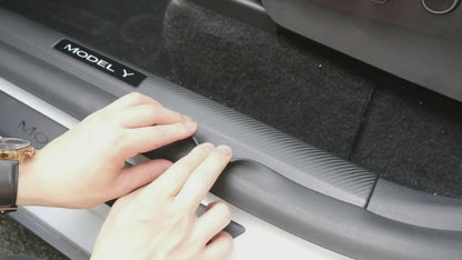 Tesla Model Y Carbon Fiber Style Protection for Sills (4 stykker)