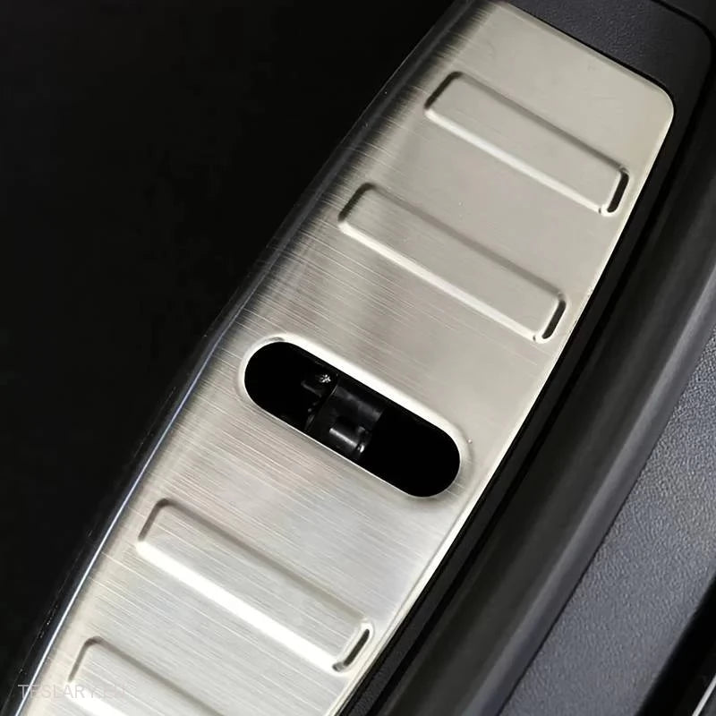 Tesla Model 3 Rustfritt stål bagasjeromsbeskyttelse