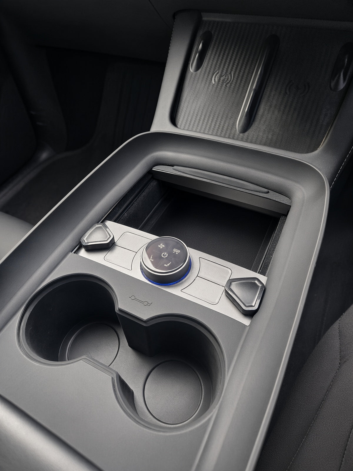 Tesla Model 3 / Y Center Console Storage Panel Compartment Frame - TESLARY Buy Tesla Shop Accessories Europe Nederlands Dublin Cork Ireland Deutschland Espana Iceland Finland France Italia